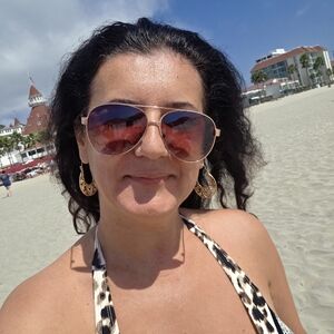 Meet your Posher, Diana